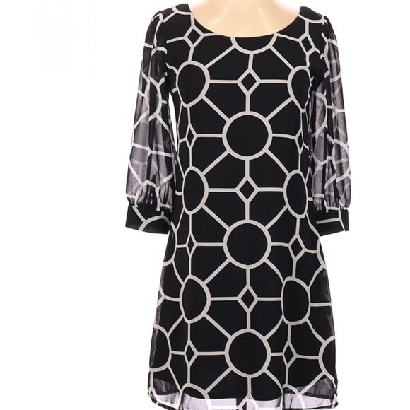 Lattice back geometric print shift dress size medium - Picture 2 of 7